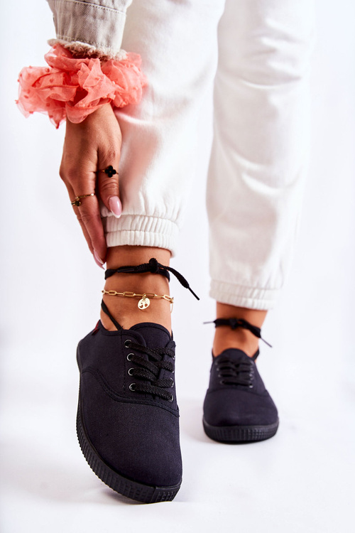 Dámske klasické čierne Dellis uviazané tenisky