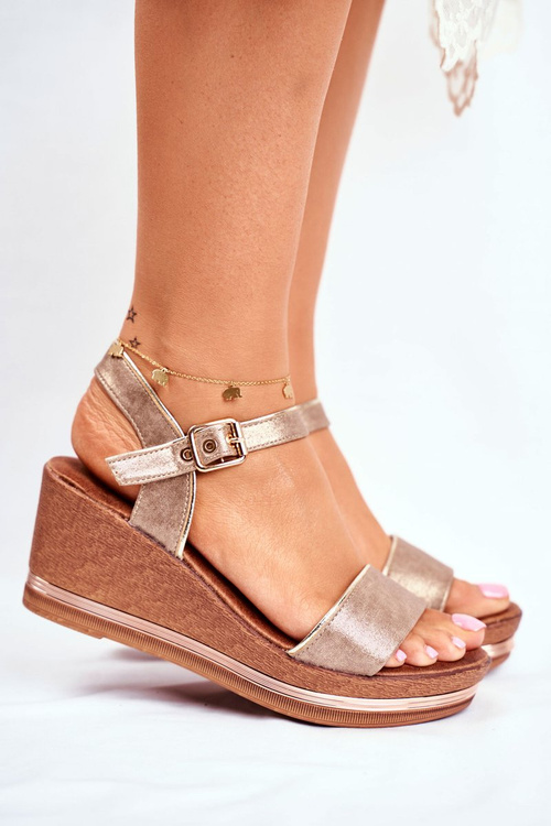 Dámske sandále na klinoch béžovej monroe