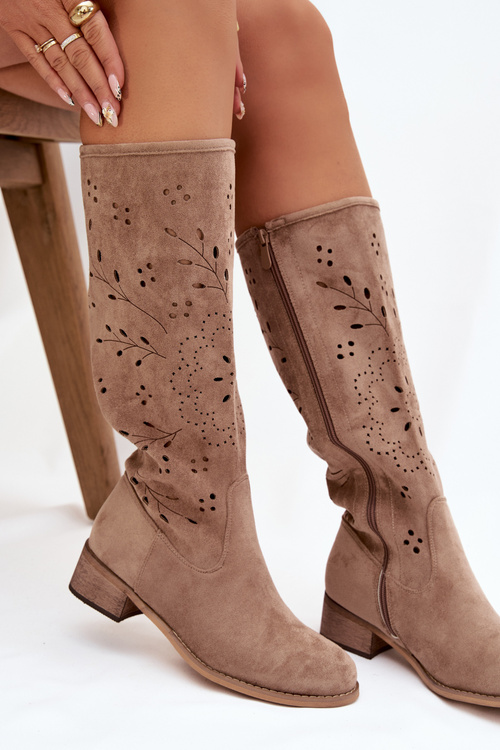 Ažurové dámské kozačky na klínu béžové Helinna