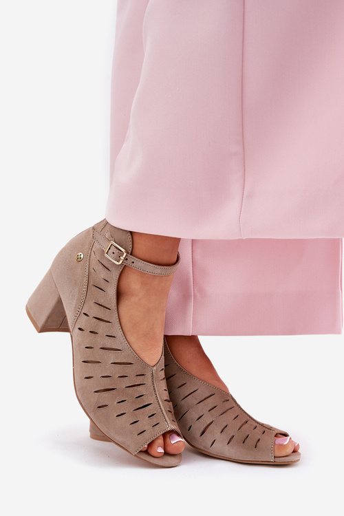 Dámske Semišové Čižmy Na Opätku Maciejka Tmavo Béžové 06893-10