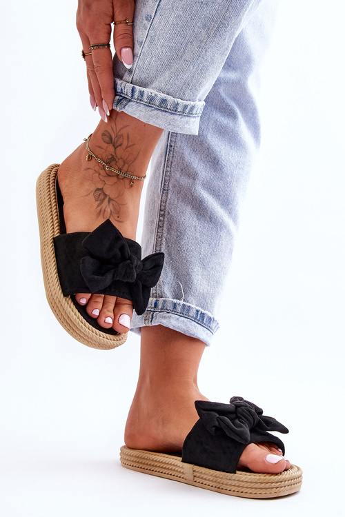 Dámske semišové flip -flops s lukom, čierne ploty