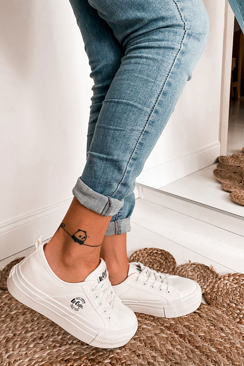 Tenisky na bielej platforme Lee Cooper LCW-22-31-0837L