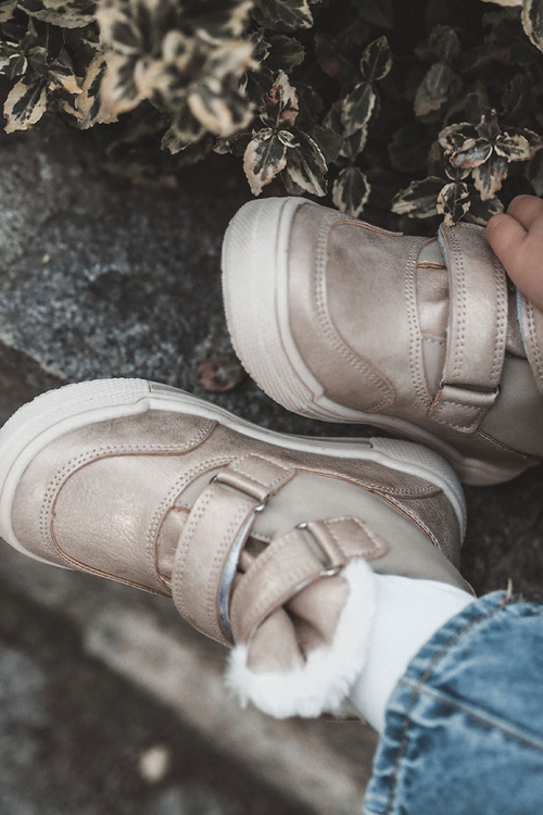 Detské izolované topánky na suchý zips Veľká hviezda KK374189 béžová zlatá