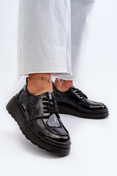 Lakýrované dámské polobotky z přírodní kůže černé Scadaria