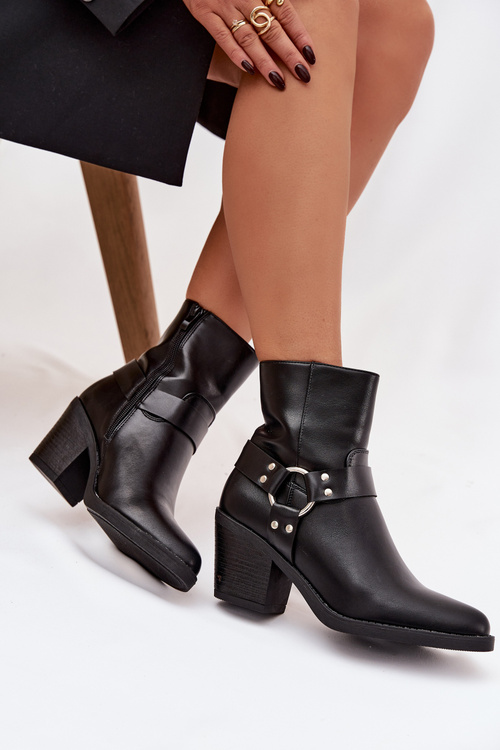 Zateplené dámske členkové topánky na opätku s ozdobným prvkom čierne Jurelle