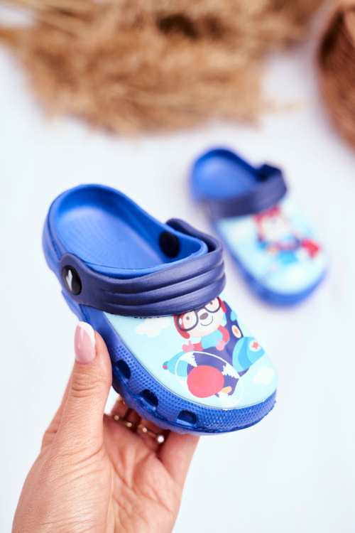 Detské klapky penové crocs modrý pilot medvedíka superfly