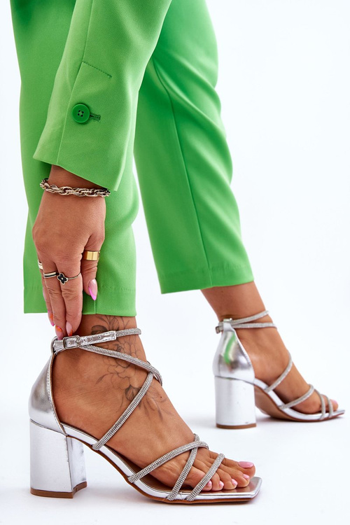 Dámske kožené sandále s vysoko zakoleseným Liviano