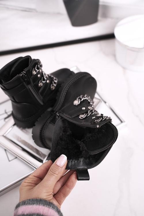 Detské topánky izolované svorkami čierna zábavná doba