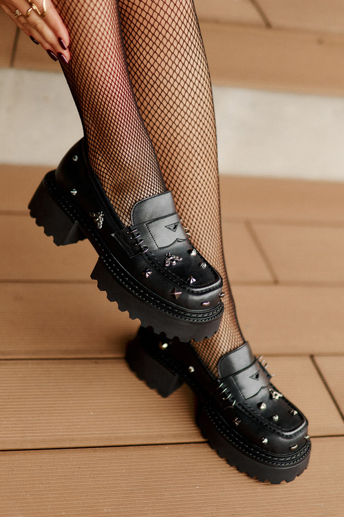 Kožené Dámske Poltopánky S Ozdobami D&A MR880-102 Čierne