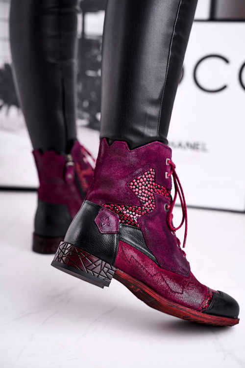 Dámske kožené topánky izolované Purple Maciejka 04625-23