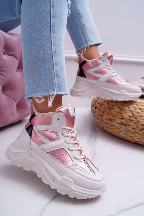 Dámske športové topánky izolované midow