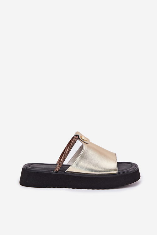 Dámske kožené sandále na platforme so zdobným pásikom D&A MK51-475 Zlaté