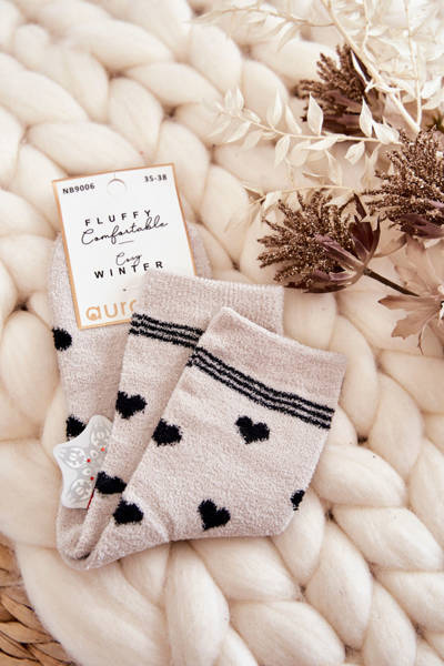 Teplé ponožky žien v srdciach svetlo šedej