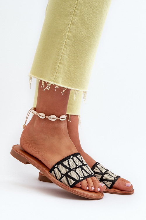 Čierne Dámske Sandále Na Plochej Podrážke Traivea