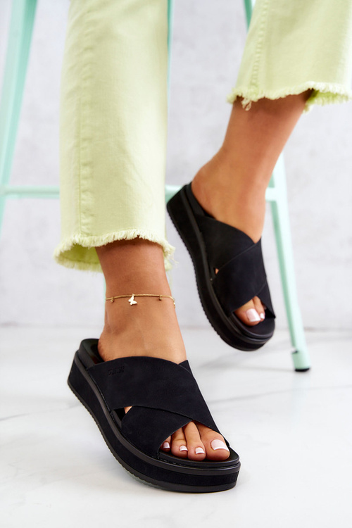 Dámske kožené papuče veľká hviezda JJ274721 čierna