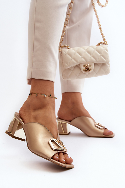 Elegantní dámské sandály na podpatku Laura Messi 2771 zlaté