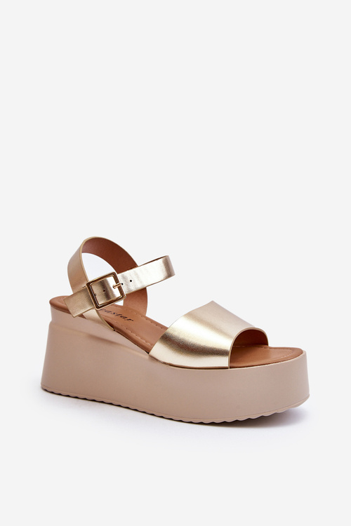 Dámske sandále na klinovom podpätku zlaté Geferia