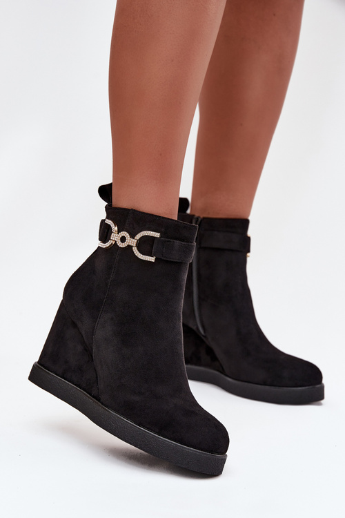 Dámské kotníkové boty na platformě s ozdobným detailem Černé Marivana