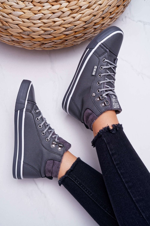 Dámske tenisky s veľkou hviezdou High Grey Izolované EE274413