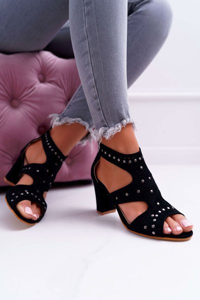 Semišové sandále na čiernom stĺpiku Lu Boo