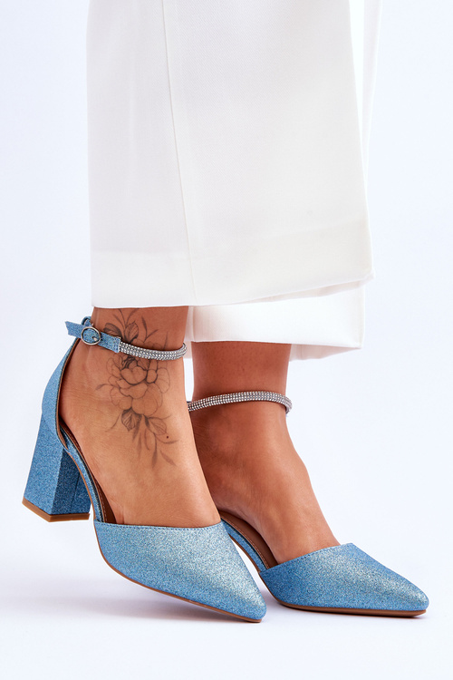 Elegantné lesklé čerpadlá s modrými magickými kamienkami