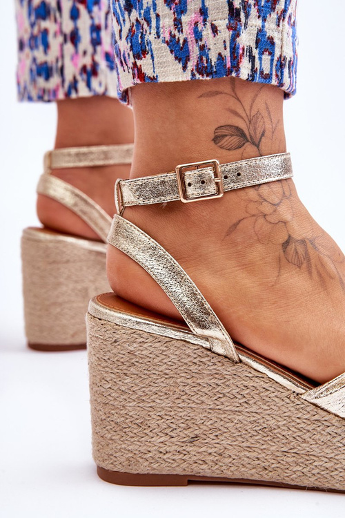 Dámské sandály na klínu zlato Kendall