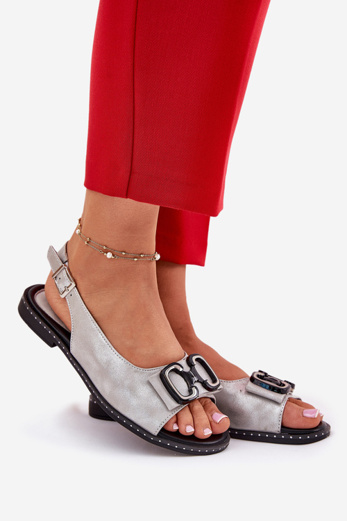 Ploché sandály s ozdobou z eko kůže stříbrné Lilria