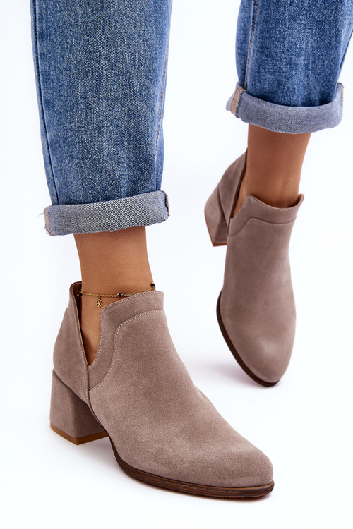 Semišové topánky s jasnými -heels jasnými dalrosmi