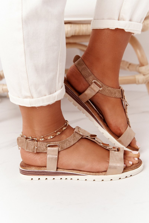 Ploché sandále s dekoráciami medi Milton