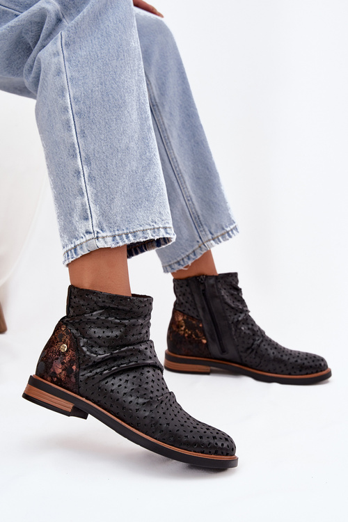 Kožené členkové čižmy s perforovaným vzorom Maciejka 05922-01 Čierne