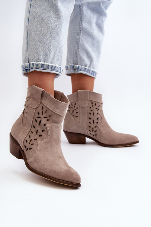 Zazoo 2870 Zamszové Botky Na Nízkém Podpatku Ažurové Bežové