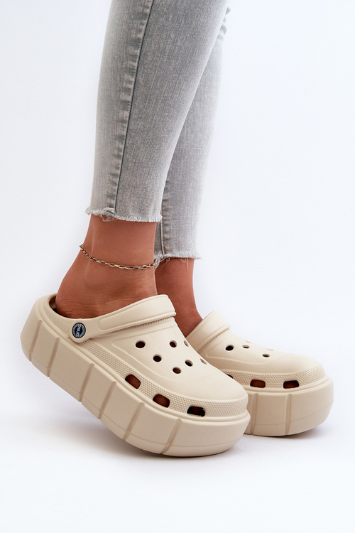 Dámske penyové sandále na platforme béžové Itubia