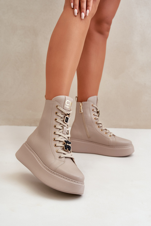 Dámské Kožené Boty Worker S Přívěsky Béžové CheBello 4294