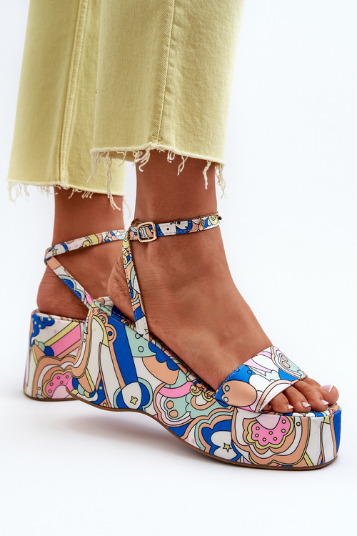 Vzorované sandály na platformě a klínku Multikolor Wiandia