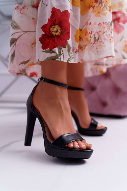 Dámske vysoké podpätky z platformy Black Ellania