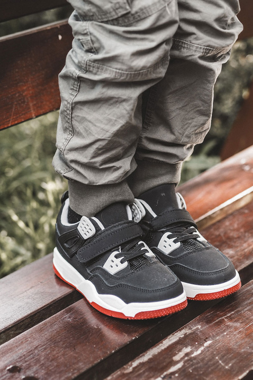 Detské kožené športové športy čierna a červená marisa