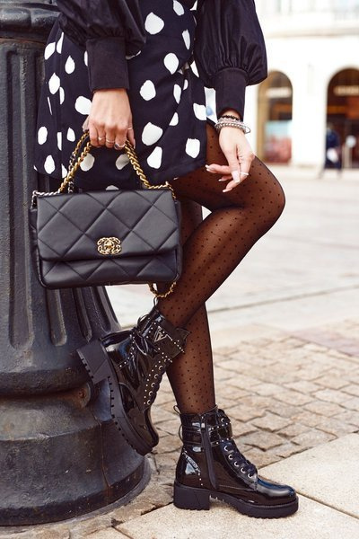 Dámske topánky čierne lakované Valery