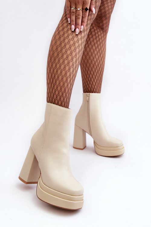 Dámske topánky na vysokom poste a na plošine ľahké béžové Sandstra