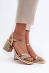 Dámske sandále na opätku s lesklým pásikom Zlaté Tessata