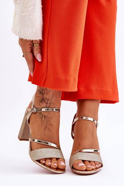 Zlaté podpätky lesklé sandále Alicia