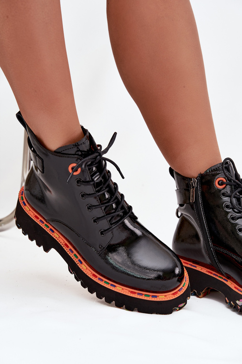 Dámské kotníkové boty z lakované přírodní kůže s izolací Artiker 57C0061 Černé