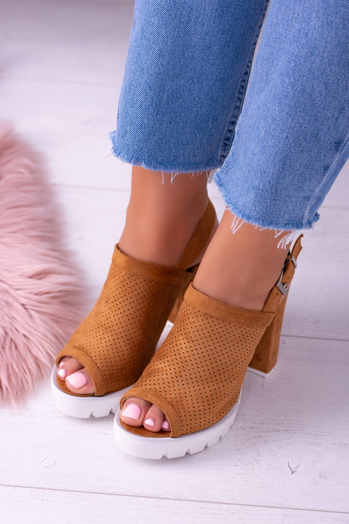 Lu Boo Brown Sunes Sandals na post emare