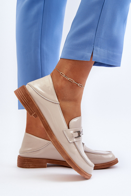 Dámske lakové béžové mokasíny Nurea