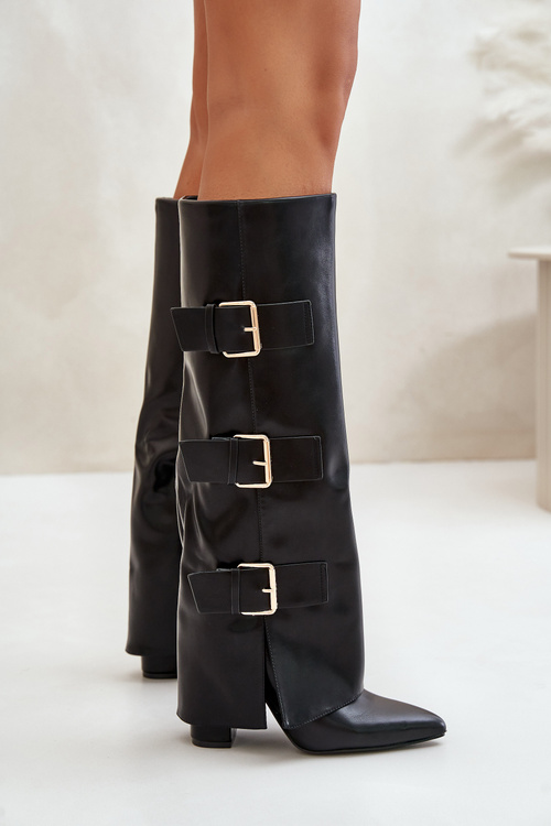 Zateplené dámské kozačky na podpatku s ohrnutým svrškem a sponami černé Piregonia