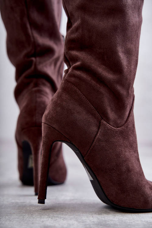 Klasické semišové topánky na hnedej päte Ameya