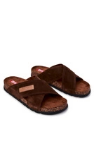 Odstíny hnědé a béžové