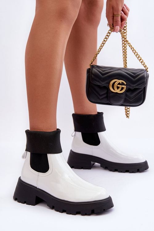 Jodhpur topánky lakované dámske biele pavo