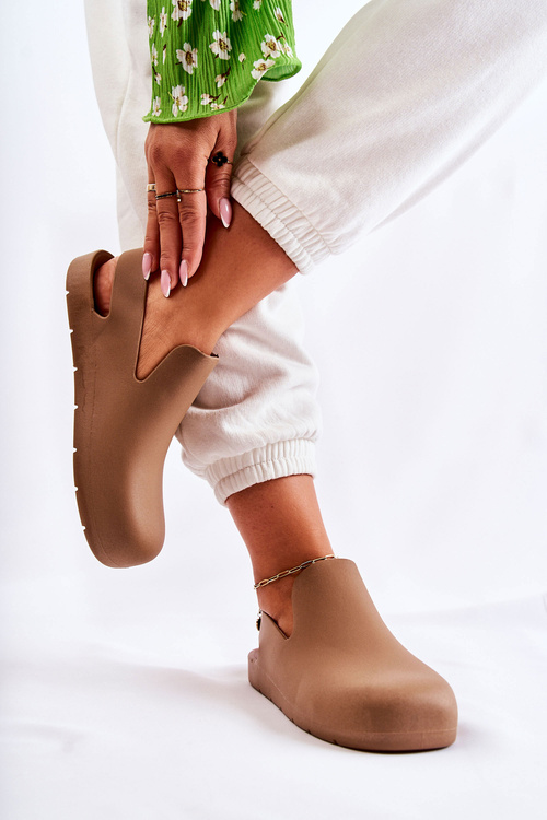 Módne gumové dreváky hnedé Meriko