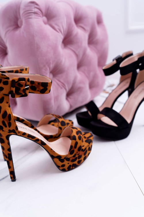 Dámske sandále na päte Platform Black Welbos