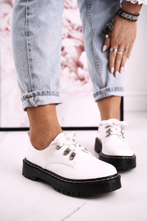 Dámske topánky Oxford na platforme S. Barski Hx15 maľované biele